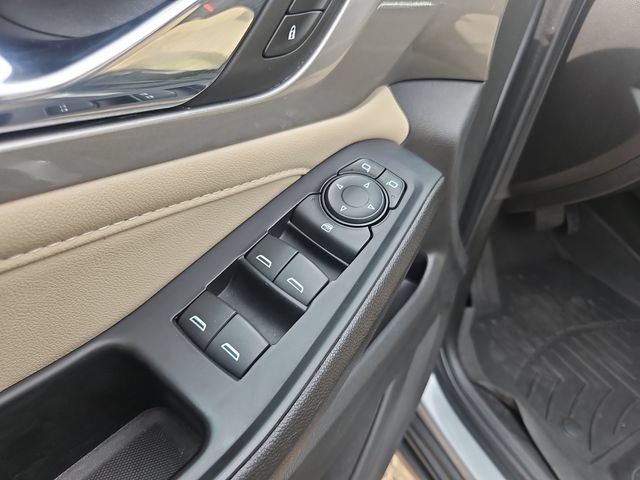 Used 2023 Chevrolet Traverse LS w/ Safety Package FWD image 12