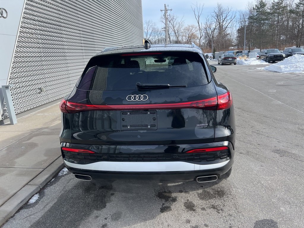 Certified 2025 Audi Q5 Premium image 27