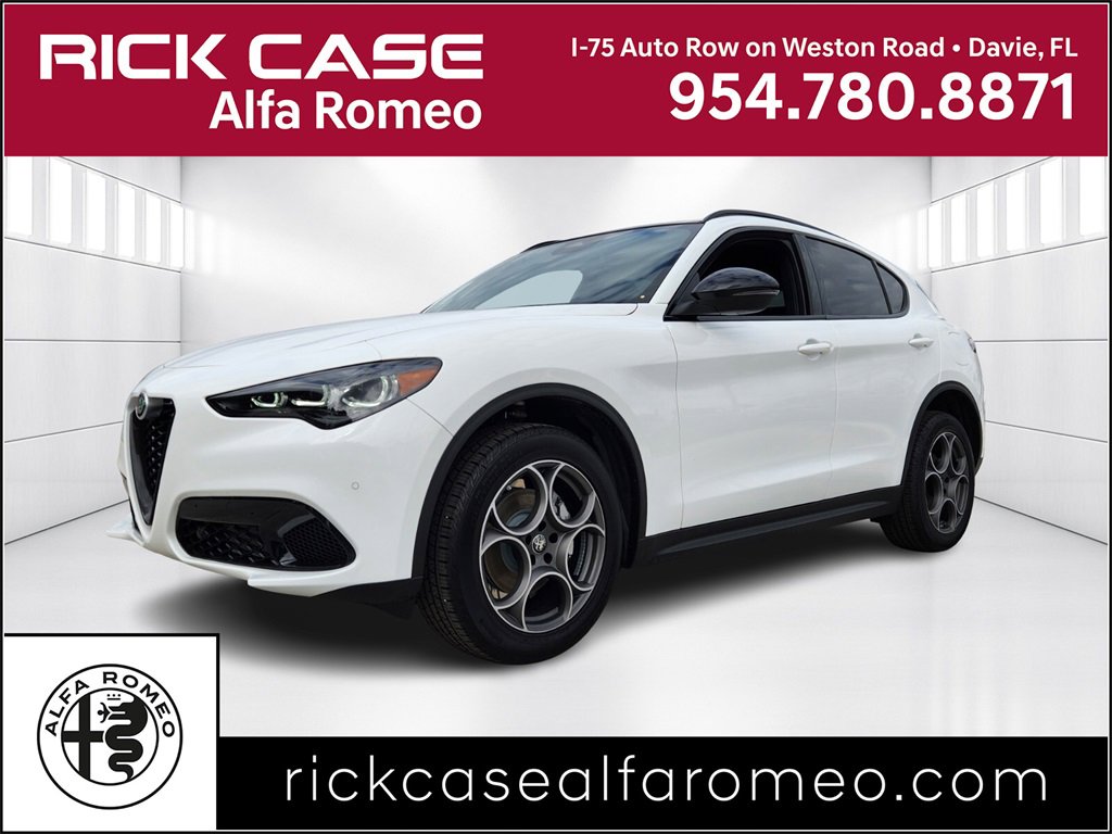 New 2025 Alfa Romeo Stelvio Sprint w/ Convenience Package image 1
