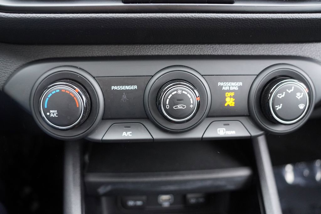 Certified 2022 Kia Forte LXS w/ LXS Technology Package image 23