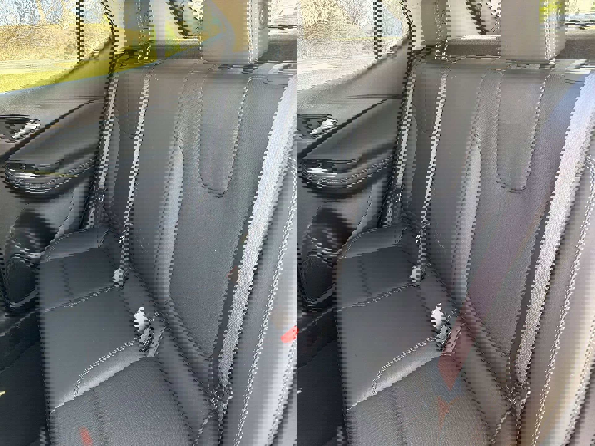 Certified 2024 Buick Encore GX Sport Touring AWD/4WD image 28