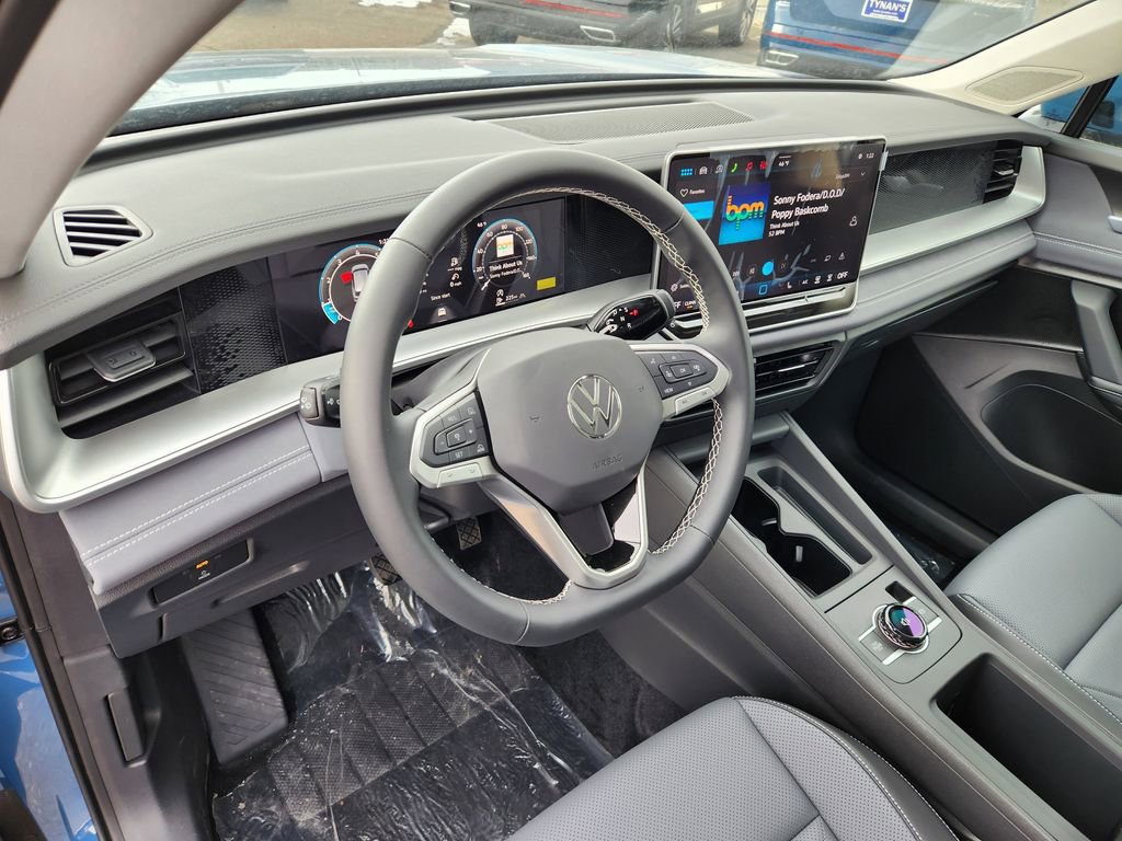 New 2026 Volkswagen Tiguan SE AWD/4WD image 8