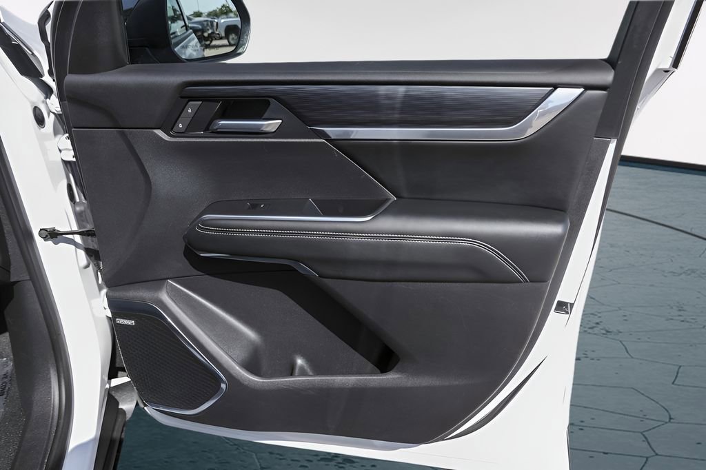 Certified 2025 GMC Acadia Elevation image 31