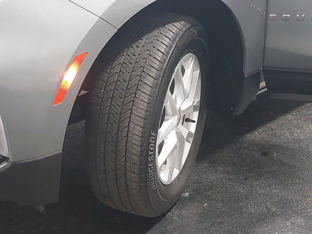 Used 2024 Chevrolet Equinox LT image 32