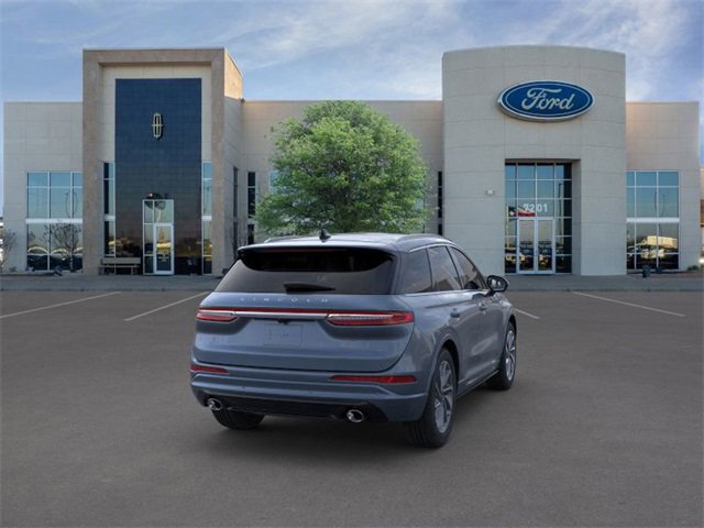 Used 2024 Lincoln Corsair Grand Touring image 8