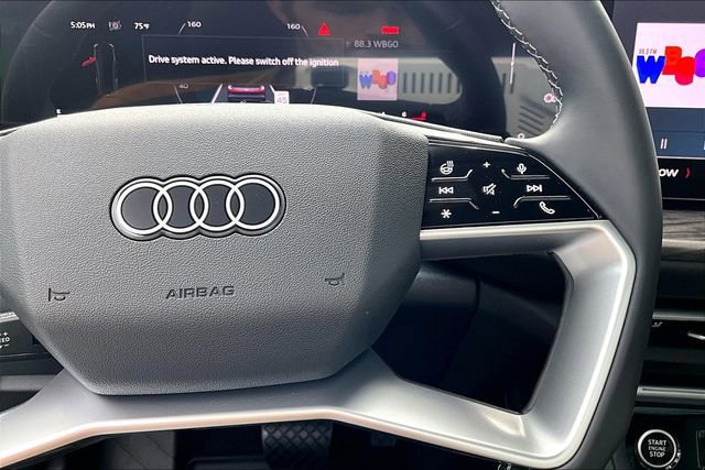 Used 2025 Audi Q5 Premium w/ Convenience Package AWD/4WD image 12