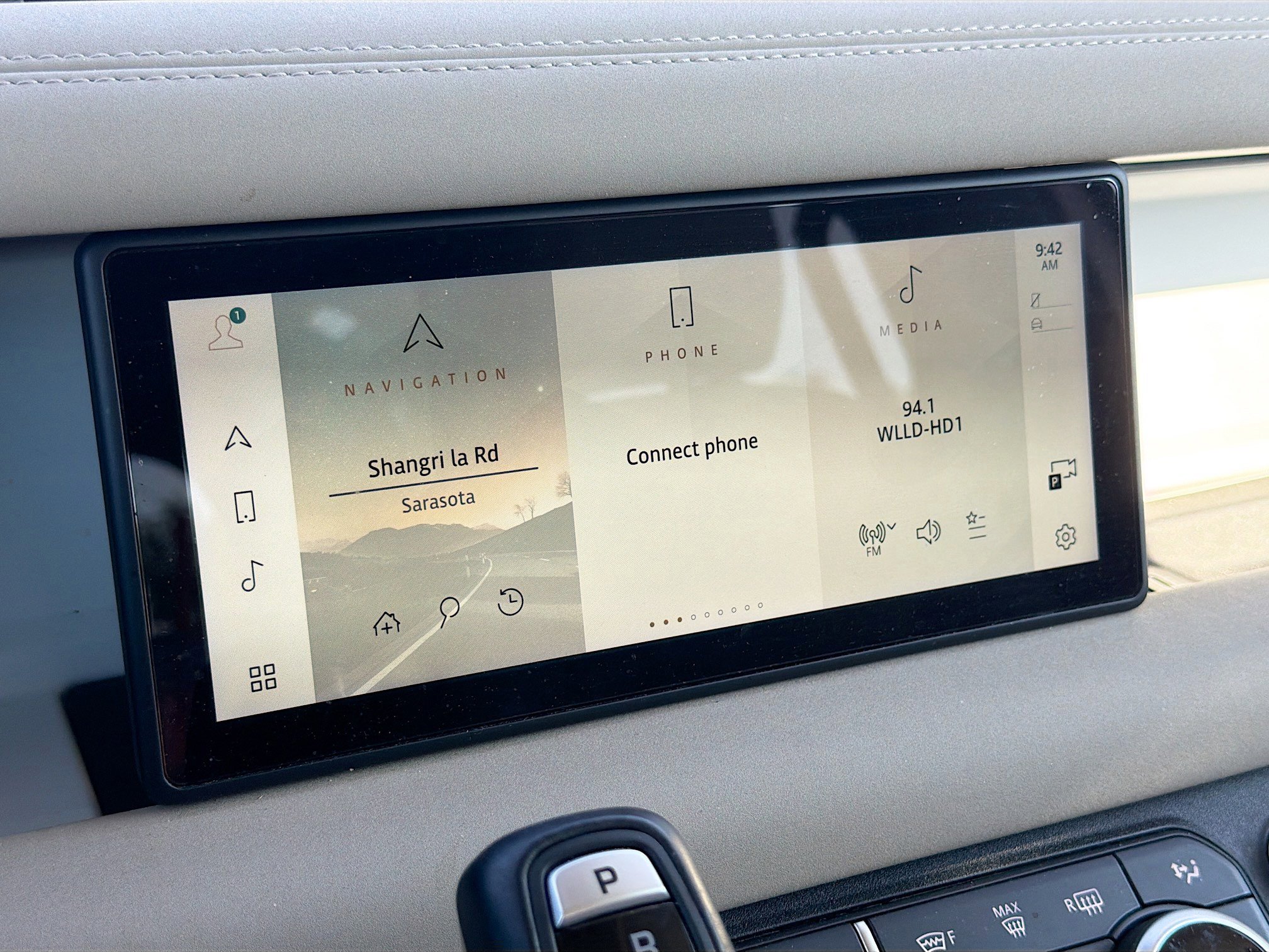 Used 2022 Land Rover Defender 110 SE image 31