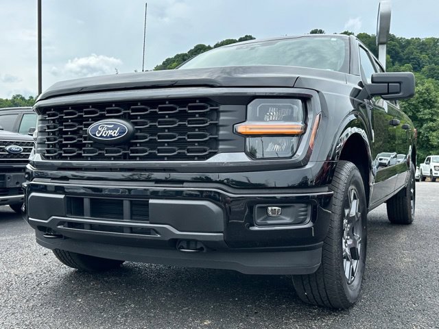 New 2026 Ford F150 STX w/ Equipment Group 200A AWD/4WD image 31