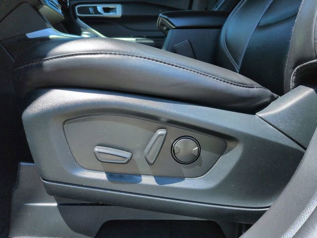 Certified 2023 Ford Explorer XLT w/ Equipment Group 202A image 24