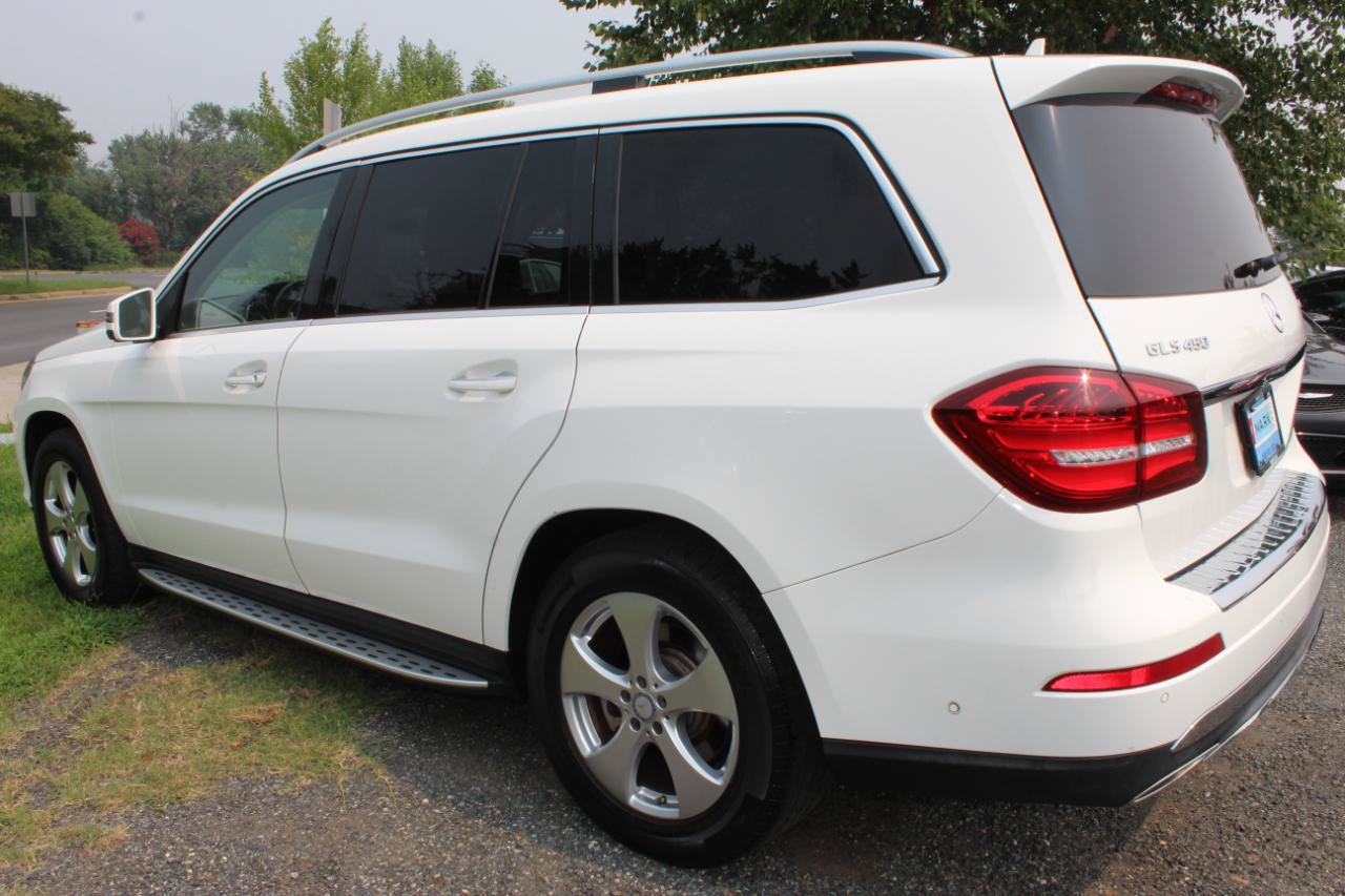 Used 2017 Mercedes-Benz GLS 450 4MATIC image 4