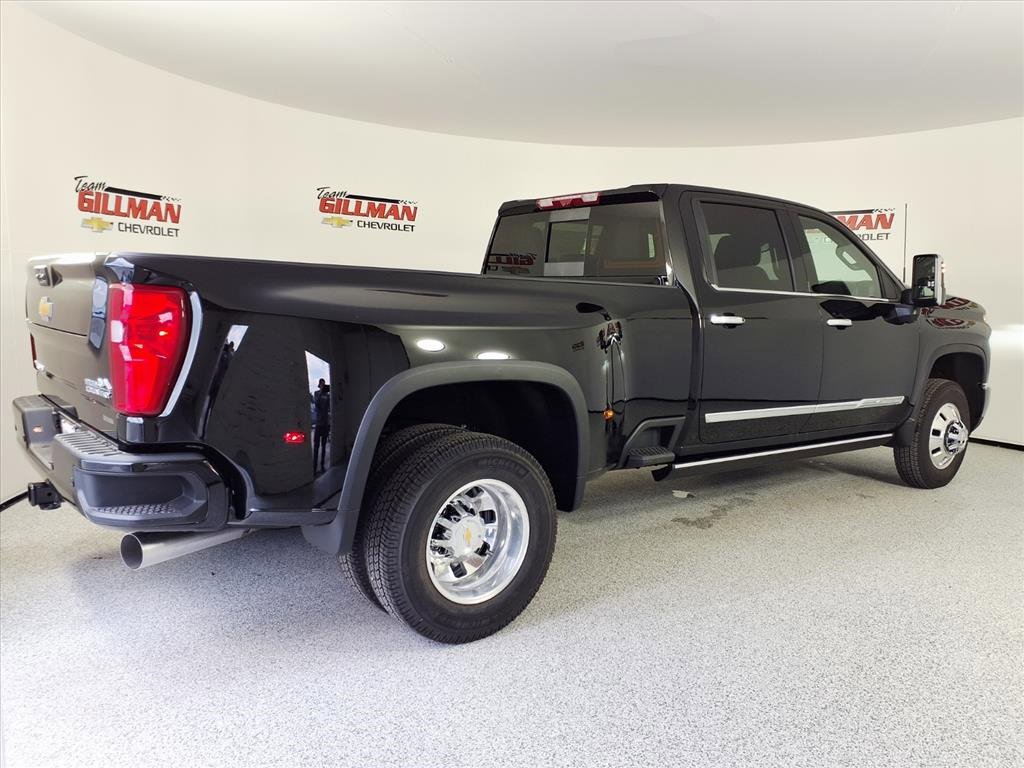 New 2026 Chevrolet Silverado 3500 High Country w/ High Country Premium Package image 4