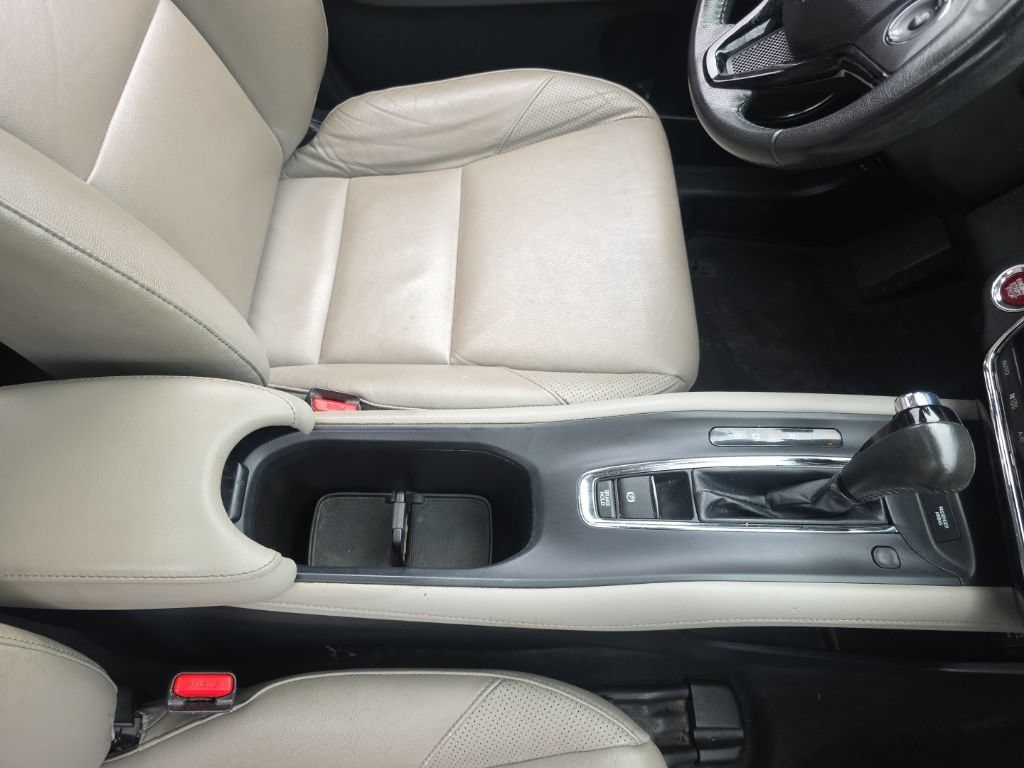 Used 2017 Honda HR-V EX-L image 36