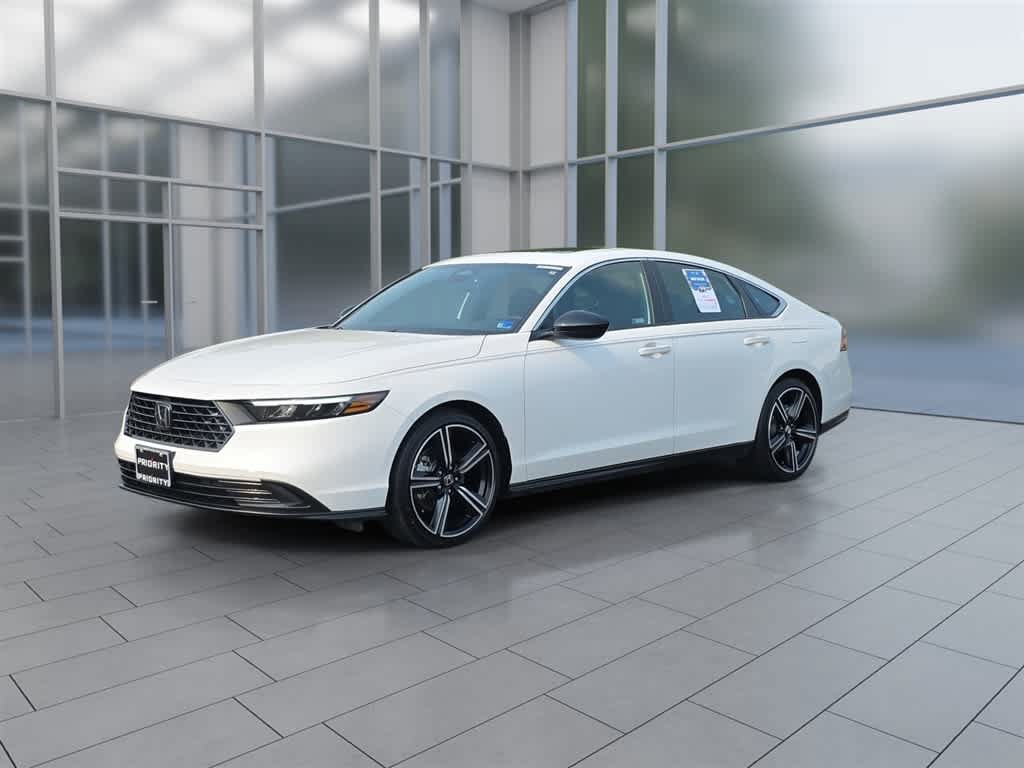 Certified 2025 Honda Accord Sport image 5