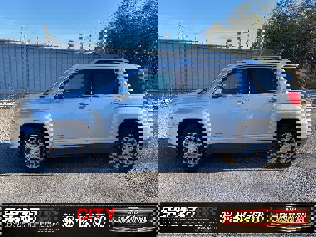 Used 2017 GMC Terrain SLT image 8