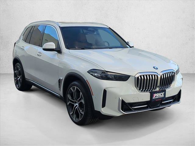 Used 2024 BMW X5 sDrive40i w/ Parking Assistance Package RWD image 3