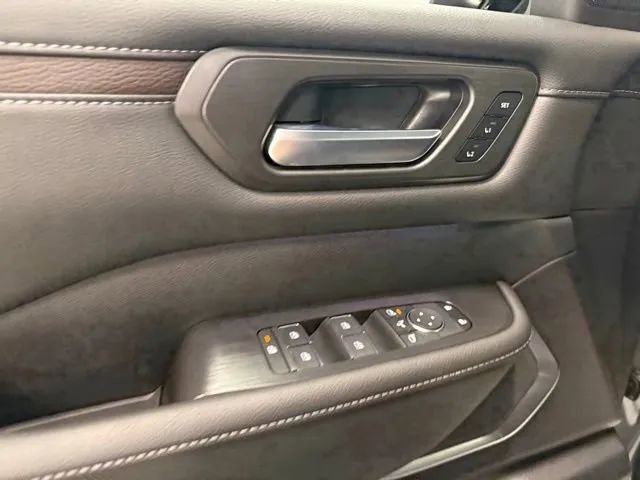 New 2026 Nissan Armada Platinum w/ Accent Package image 14