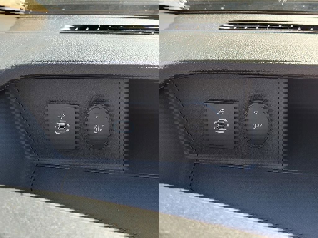 New 2025 Ford Transit 150 Low Roof image 39