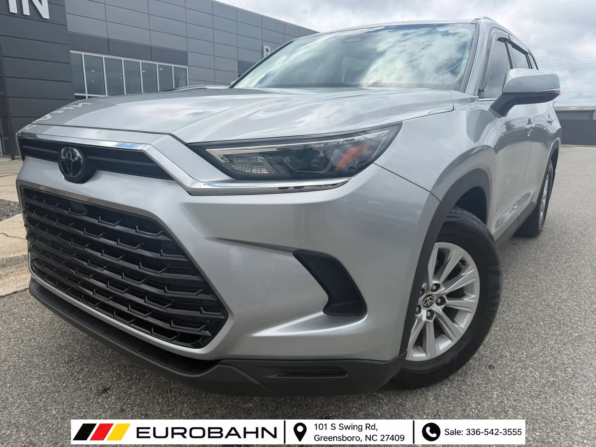 Used 2024 Toyota Grand Highlander AWD image 1