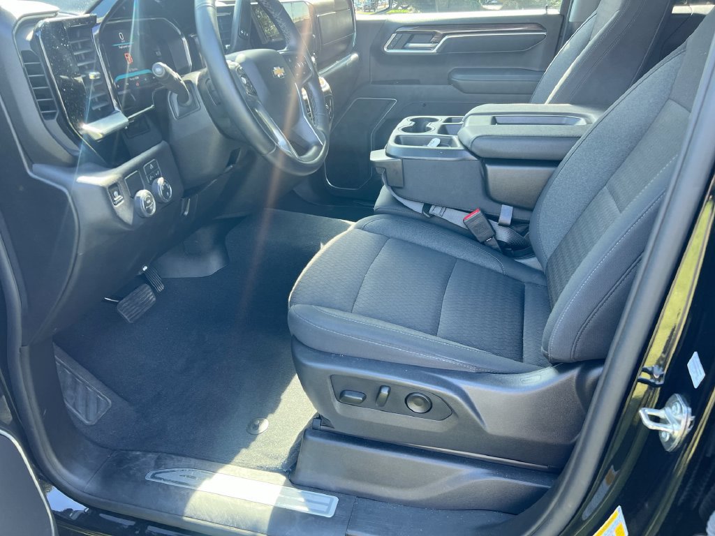 Used 2026 Chevrolet Silverado 1500 LT RWD image 13