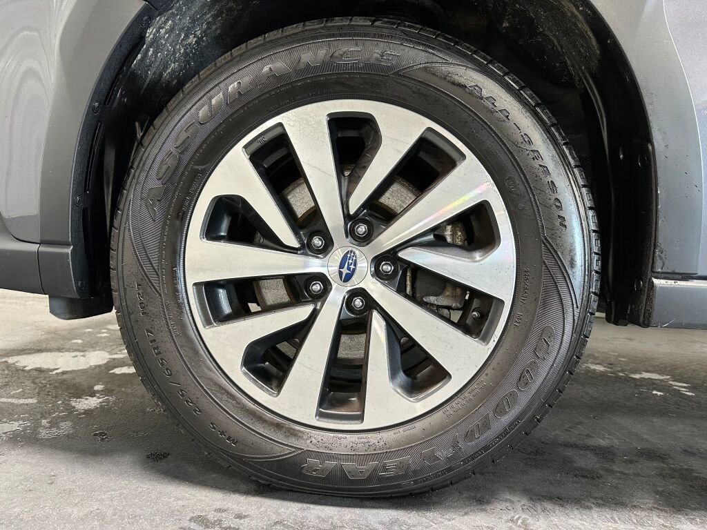 Used 2024 Subaru Outback Premium image 5