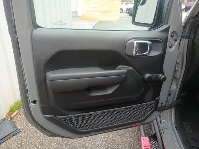 Used 2023 Jeep Wrangler Sport image 12