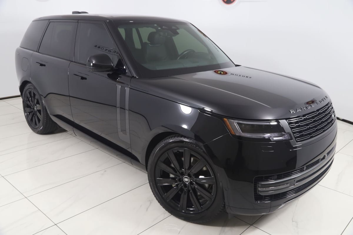 Used 2025 Land Rover Range Rover SE AWD/4WD image 20