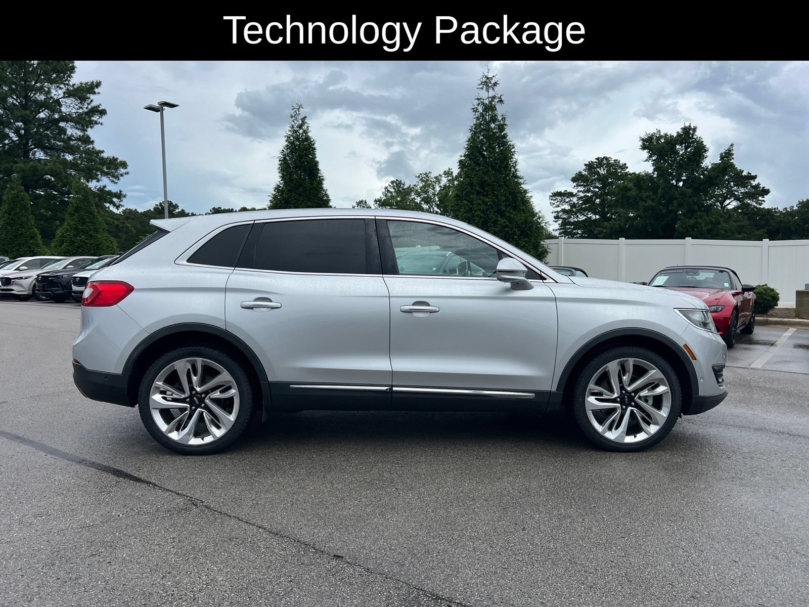 Used 2016 Lincoln MKX Reserve w/ Luxury Package AWD/4WD image 10