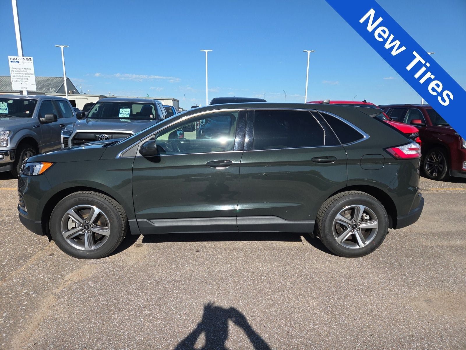 Certified 2023 Ford Edge SEL w/ Convenience Package AWD/4WD image 6