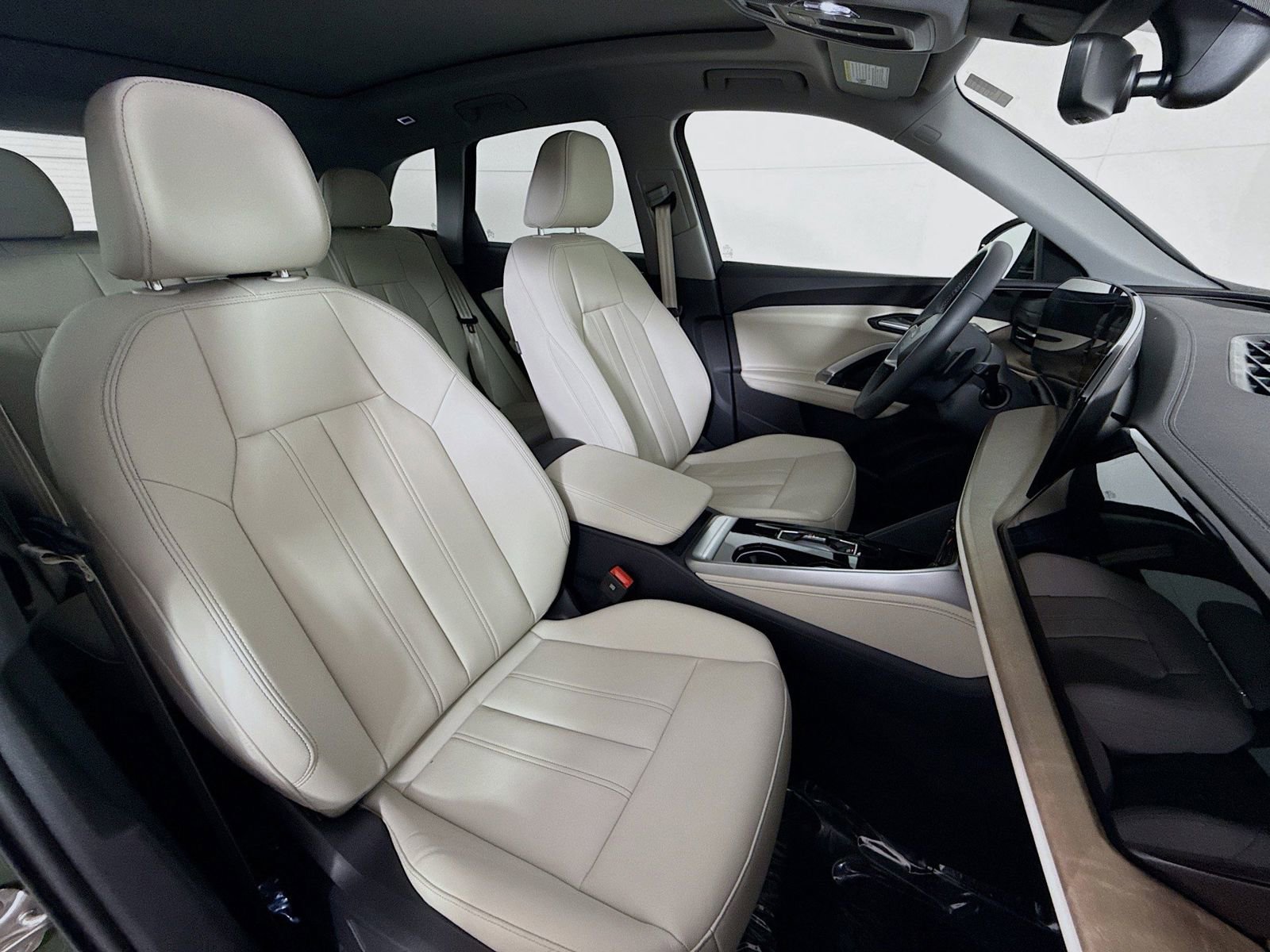 Used 2025 Audi Q5 Premium AWD/4WD image 25