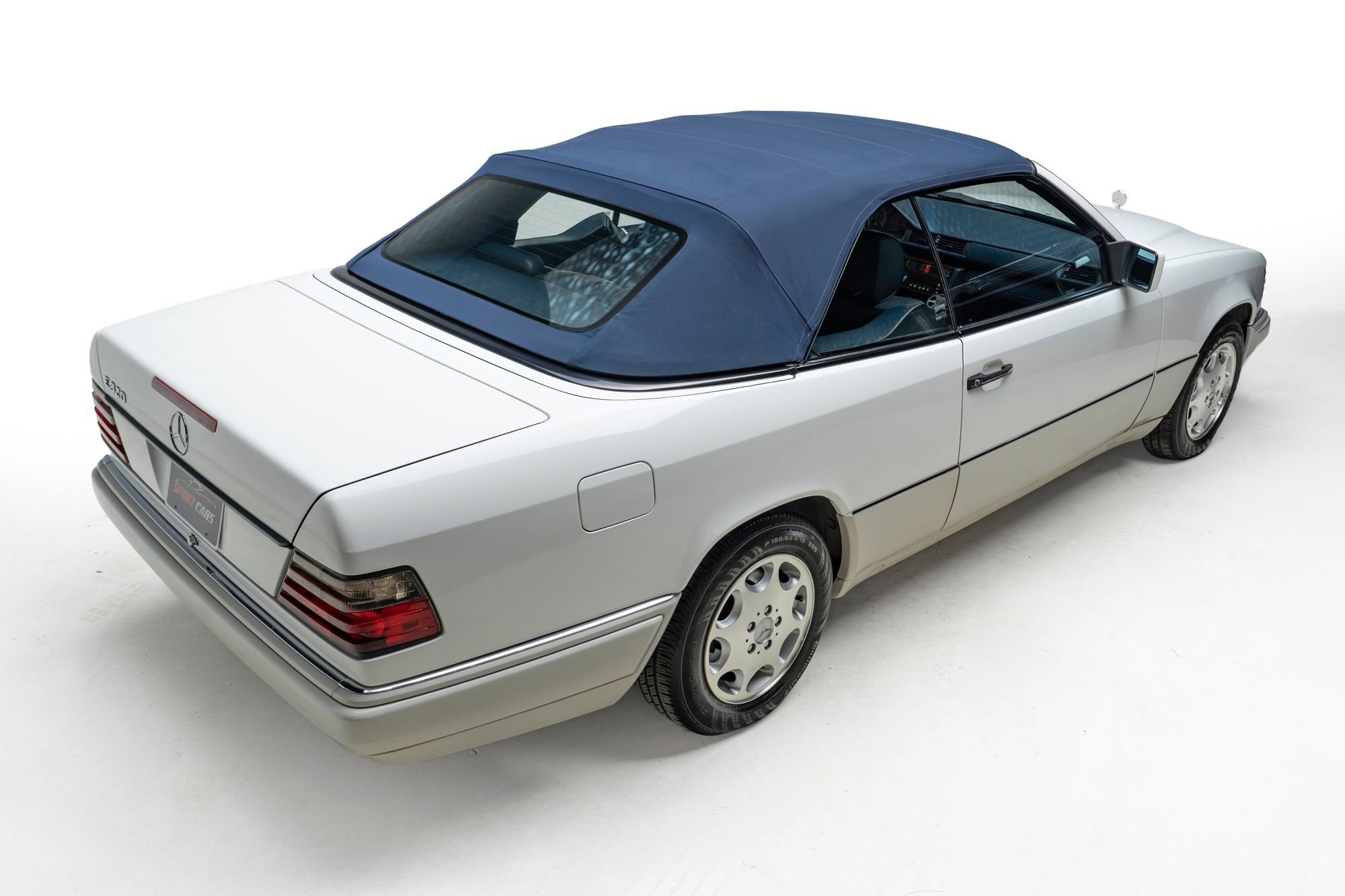 Used 1995 Mercedes-Benz E 320 Convertible image 8