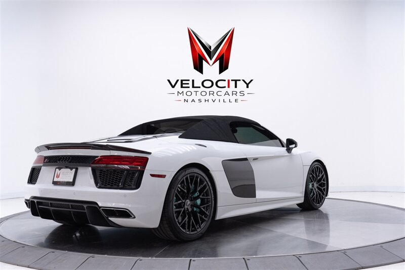 Used 2017 Audi R8 V10 AWD/4WD image 6
