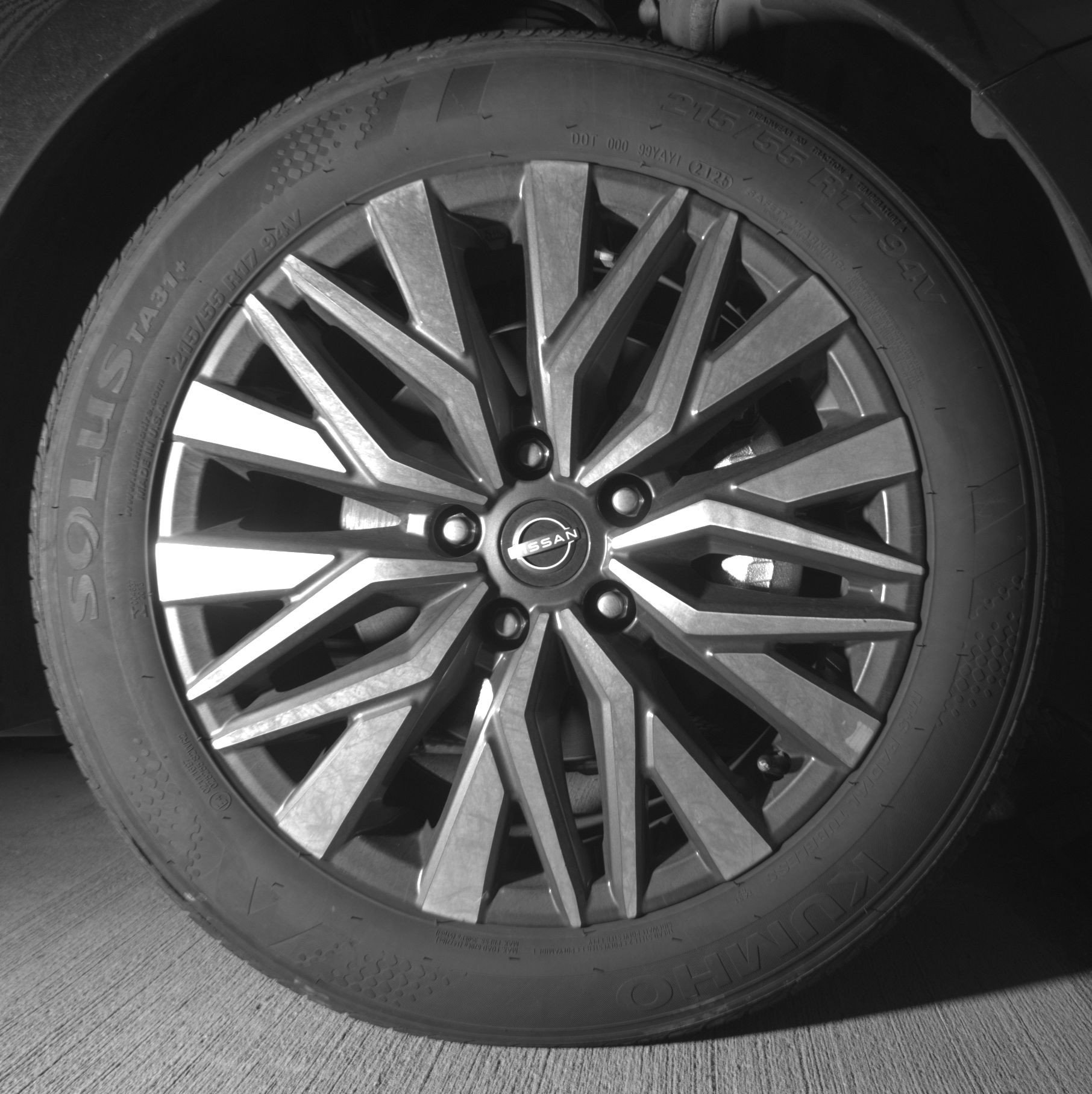 Used 2025 Nissan Altima 2.5 SV FWD image 13