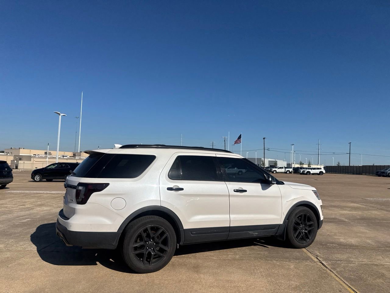 Used 2016 Ford Explorer Sport w/ Equipment Group 401A AWD/4WD image 24