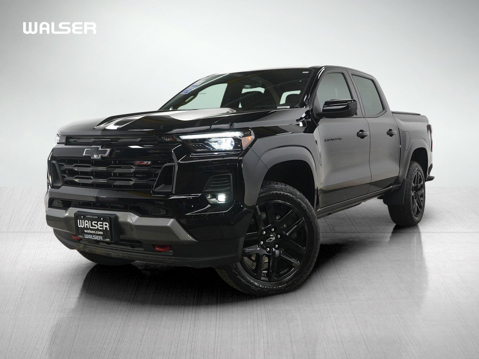 Used 2025 Chevrolet Colorado Z71 w/ Z71 Convenience Package 2