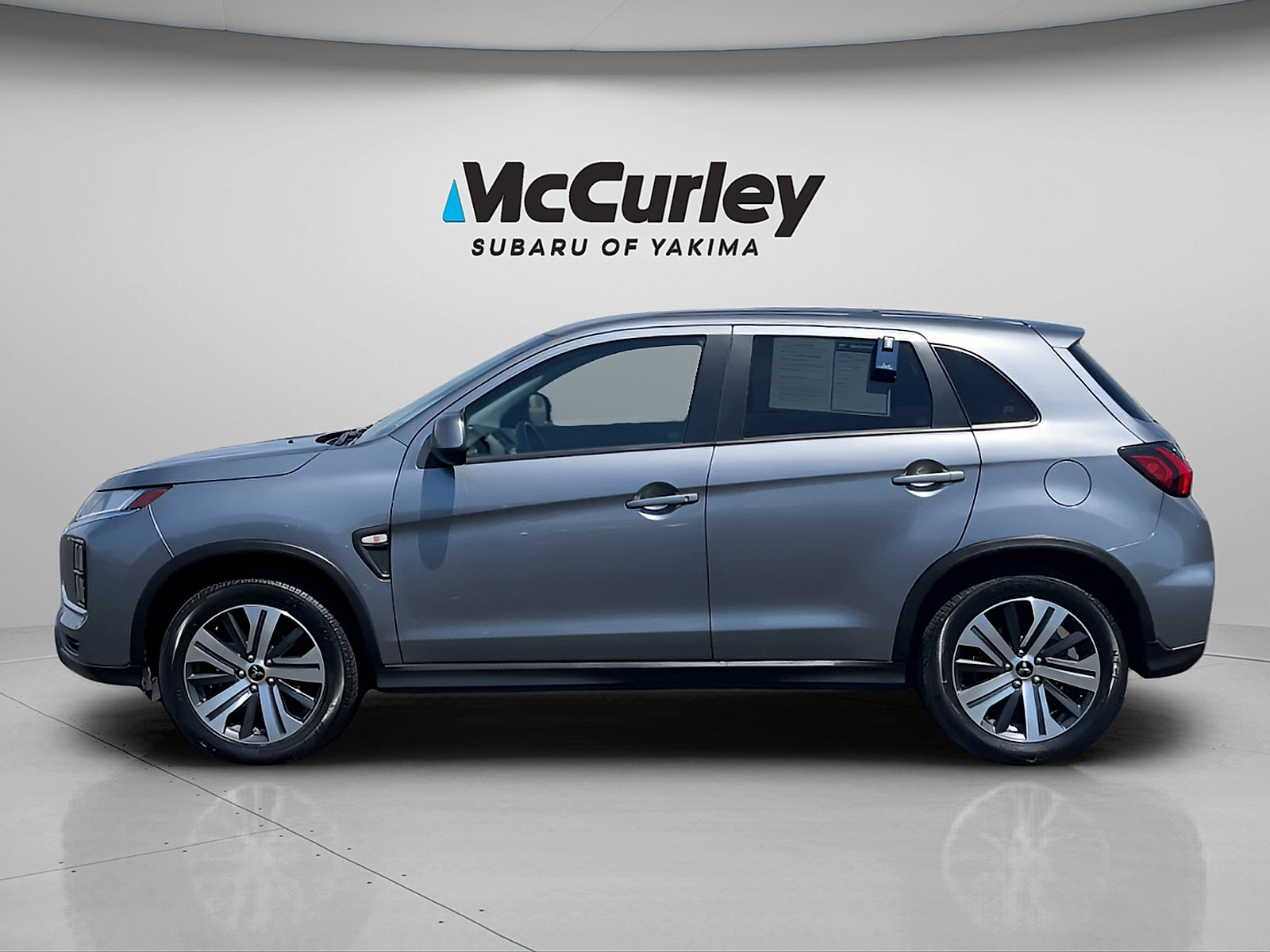 Used 2024 Mitsubishi Outlander Sport ES AWD/4WD image 2