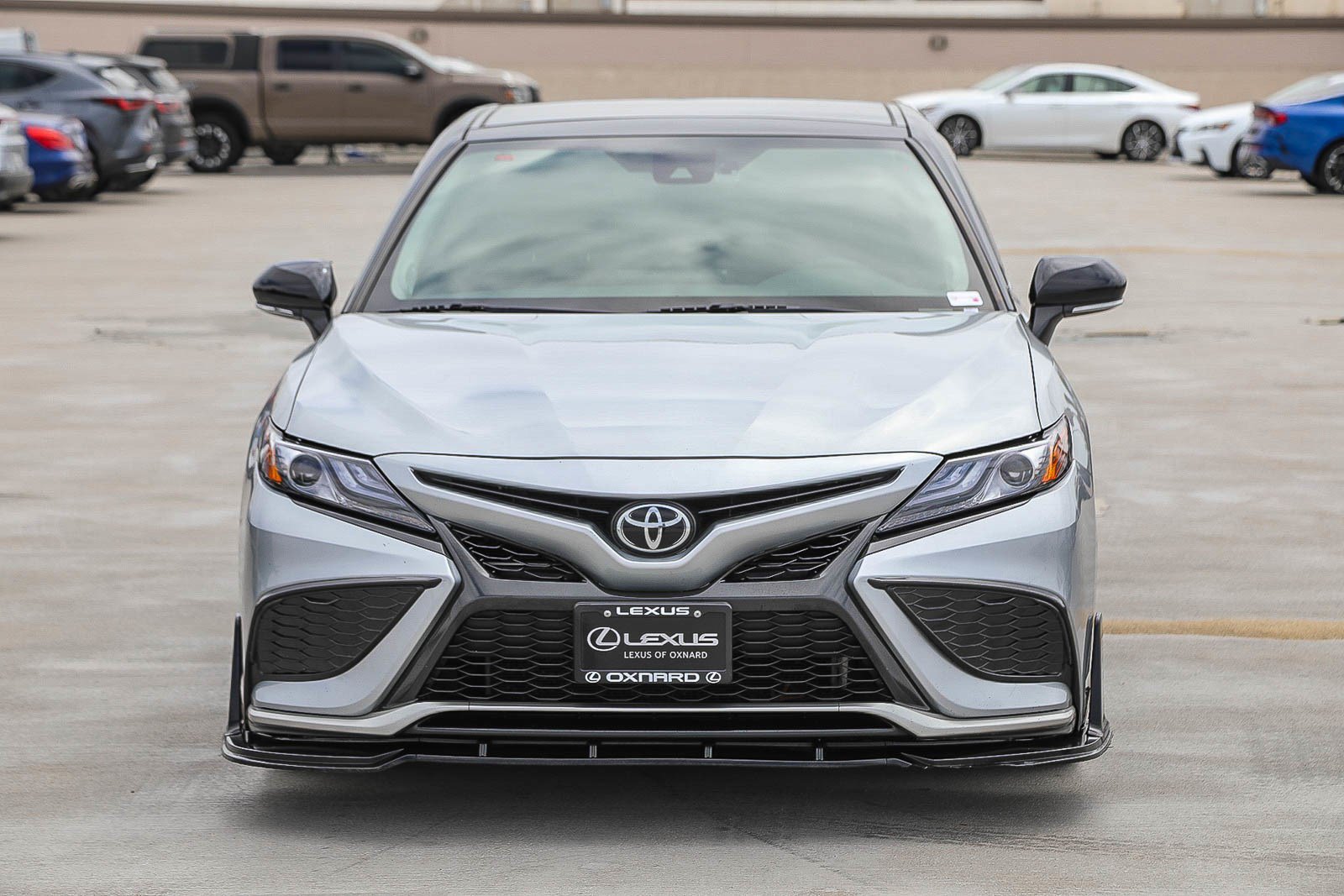 Used 2024 Toyota Camry XSE FWD image 2