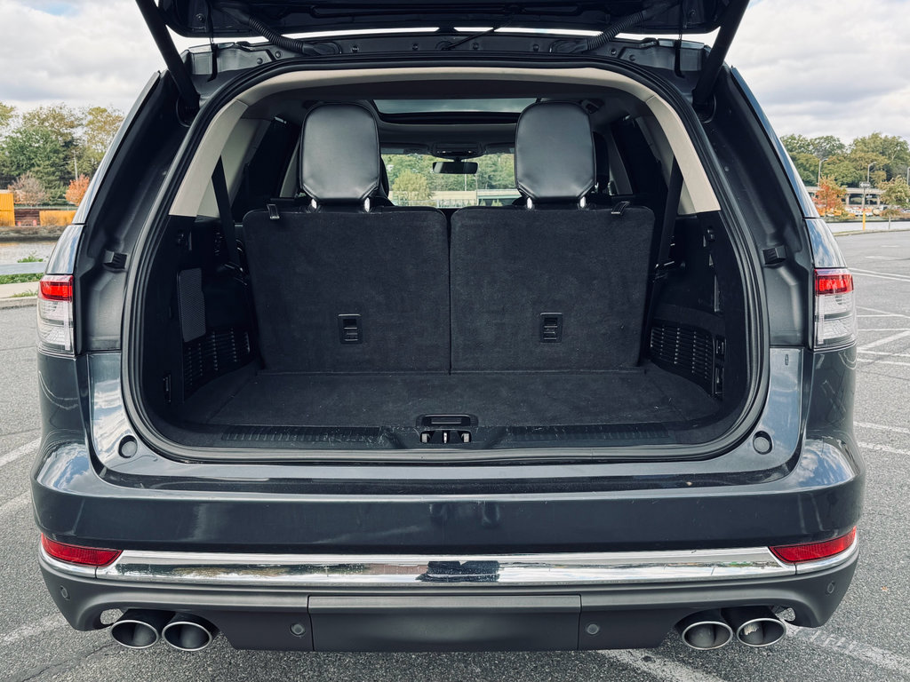 Used 2021 Lincoln Aviator Reserve w/ Equipment Group 202A image 31