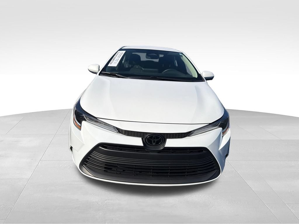 Used 2024 Toyota Corolla LE FWD image 8