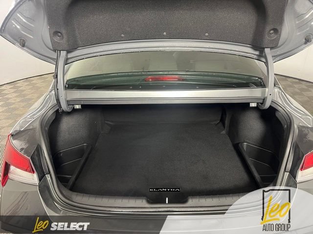 Used 2025 Hyundai Elantra Sport FWD image 10