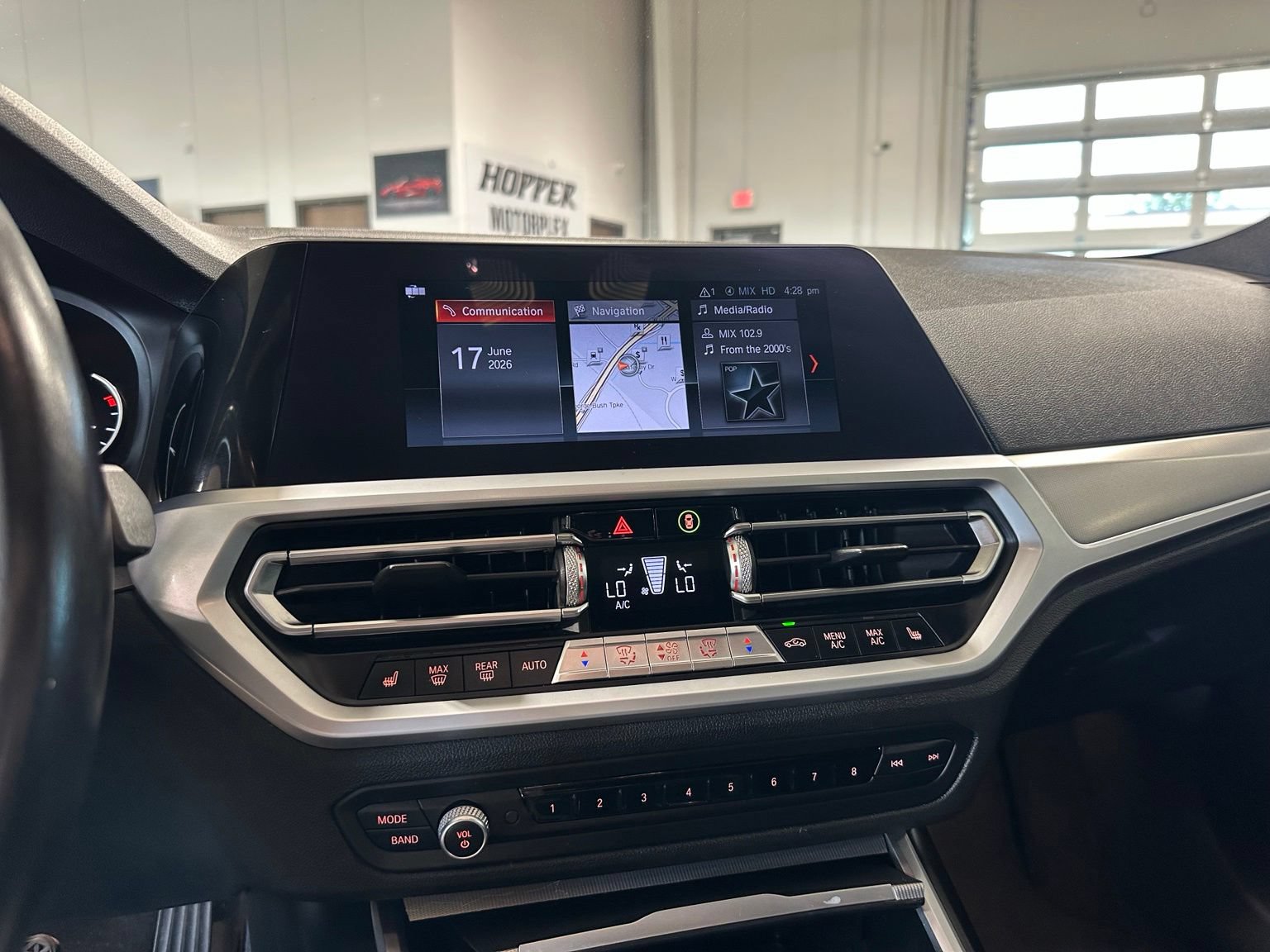 Used 2020 BMW 330i Sedan w/ Driving Assistance Package RWD image 23
