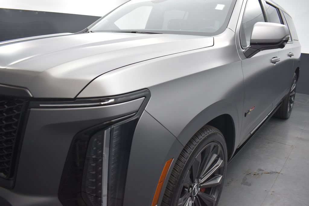 Certified 2026 Cadillac Escalade ESV V AWD/4WD image 37