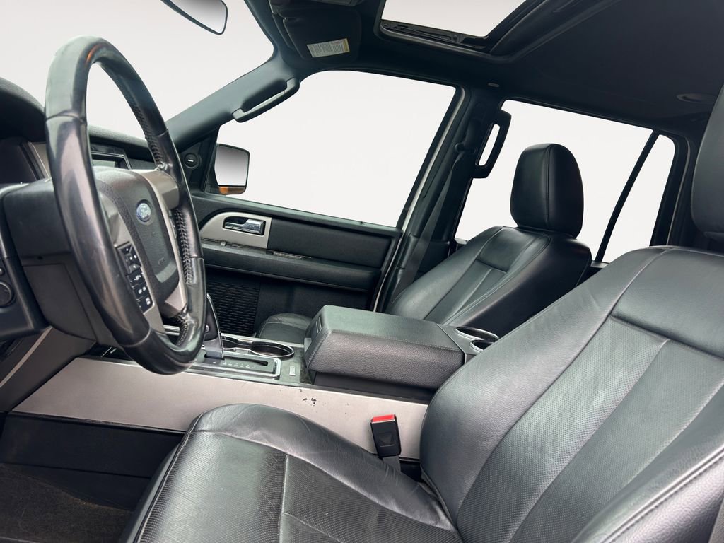 Used 2017 Ford Expedition Max Limited image 9