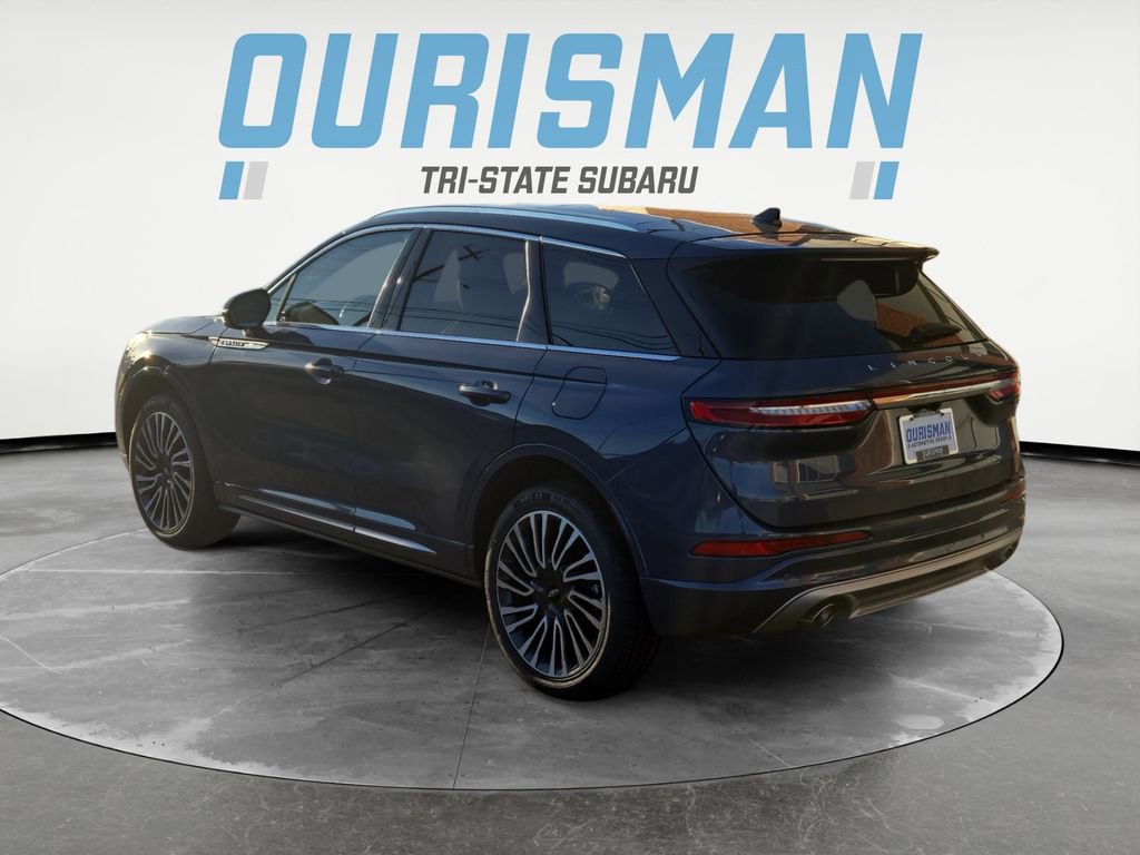 Used 2022 Lincoln Corsair Reserve w/ Sport Package image 4