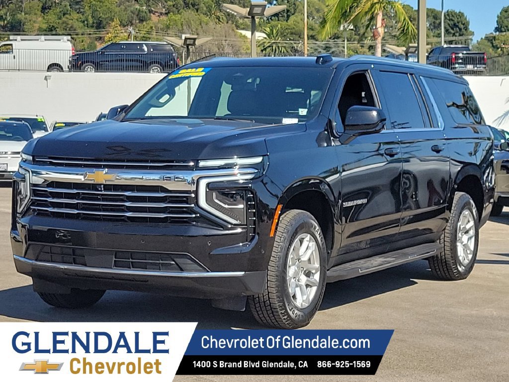 Certified 2025 Chevrolet Suburban LT AWD/4WD image 15