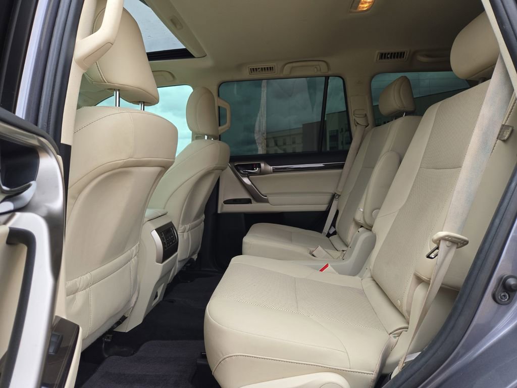 Used 2021 Lexus GX 460 Premium AWD/4WD image 14