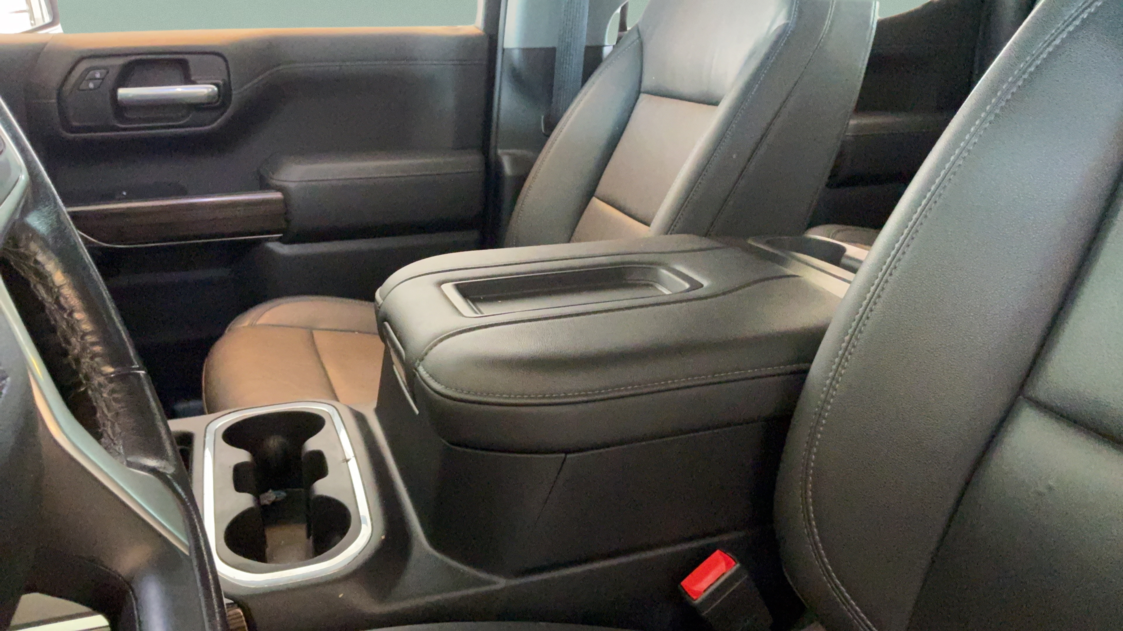 Used 2021 Chevrolet Silverado 1500 LT Trail Boss w/ Convenience Package II AWD/4WD image 28