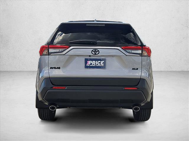 Used 2025 Toyota RAV4 XLE FWD image 7