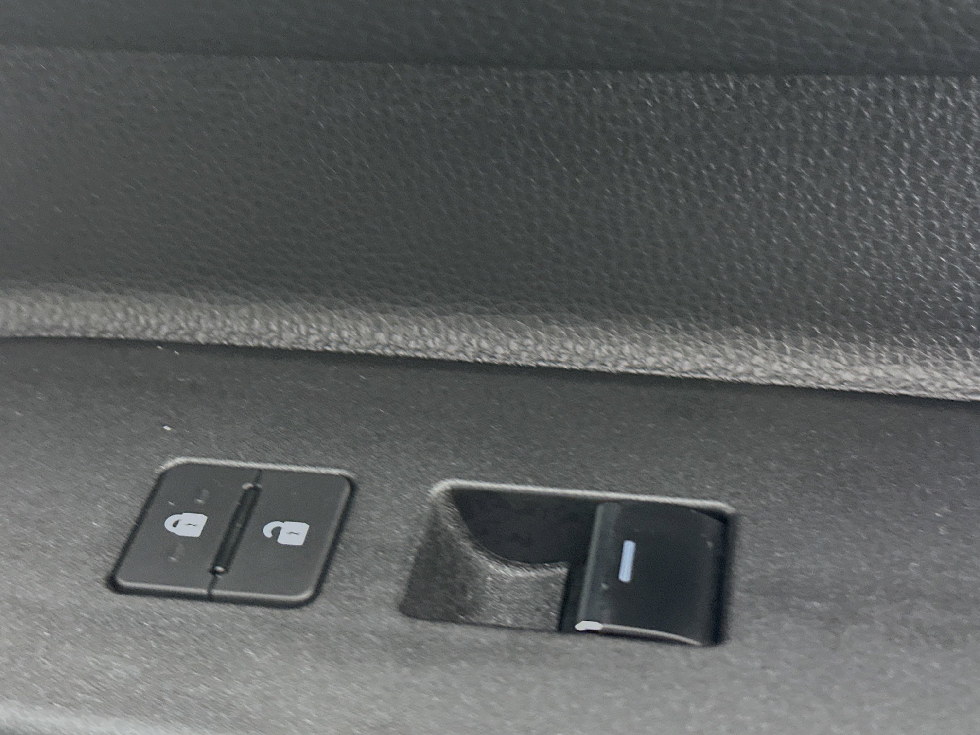 Certified 2025 Toyota Land Cruiser image 29