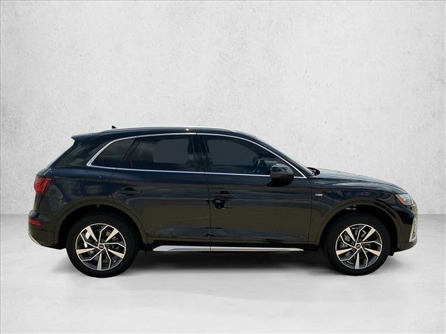Used 2023 Audi Q5 2.0T Premium w/ Convenience Package AWD/4WD image 4