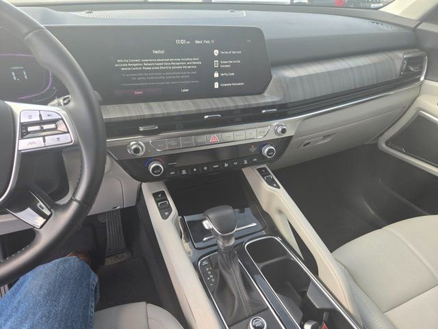 Used 2025 Kia Telluride EX image 2